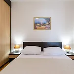 Apartamento Modernes Nur 500 Meter Zum Mit Wifi Und Privatparkplatz *