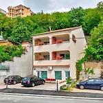 Modernes Nur 500 Meter Zum Mit Wifi Und Privatparkplatz Apartamento Crikvenica