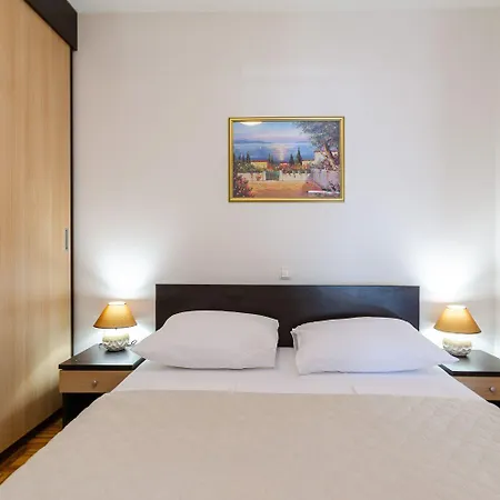 Apartment Modernes Nur 500 Meter Zum Mit Wifi Und Privatparkplatz *