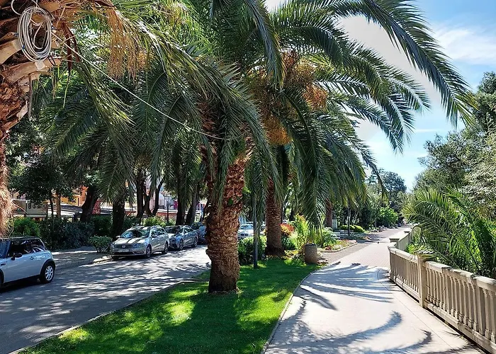 Modernes Nur 500 Meter Zum Mit Wifi Und Privatparkplatz 아파트 크리크베니카